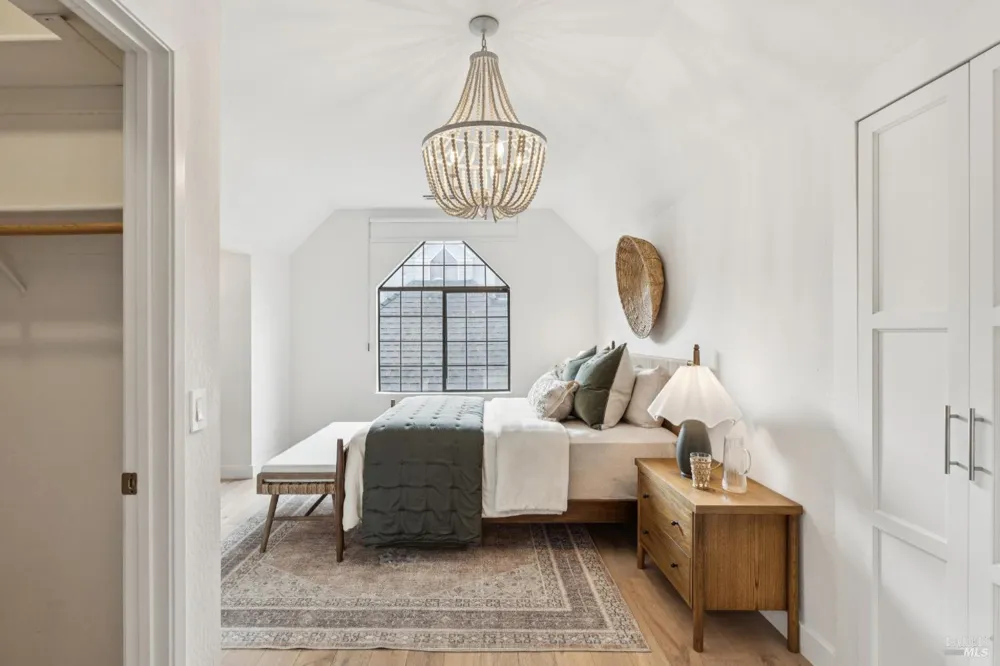 93 Ashford Avenue Mill Valley, CA 94941