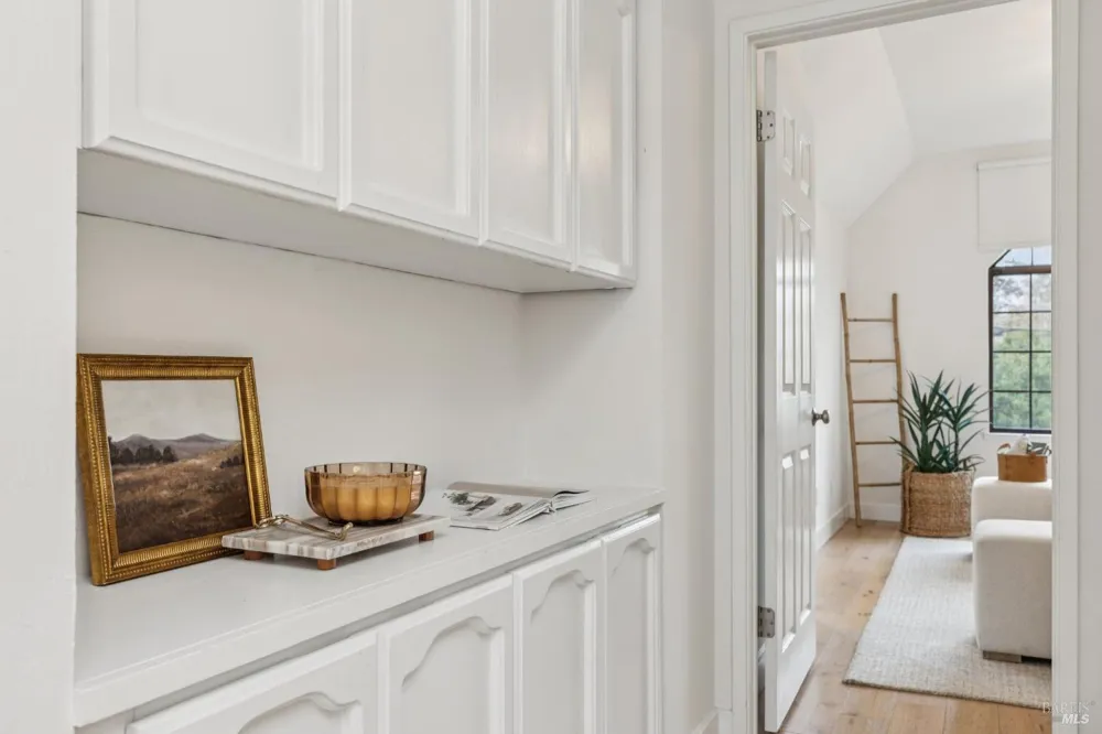 93 Ashford Avenue Mill Valley, CA 94941