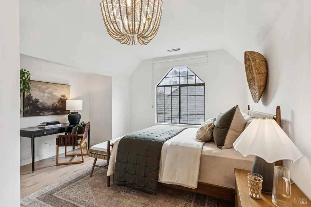 93 Ashford Avenue Mill Valley, CA 94941