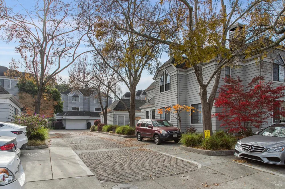 93 Ashford Avenue Mill Valley, CA 94941