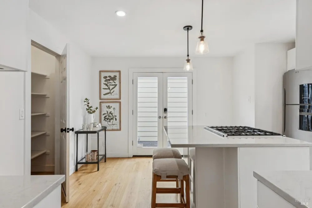 93 Ashford Avenue Mill Valley, CA 94941