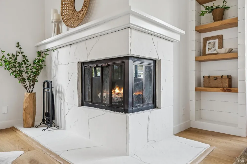 93 Ashford Avenue Mill Valley, CA 94941