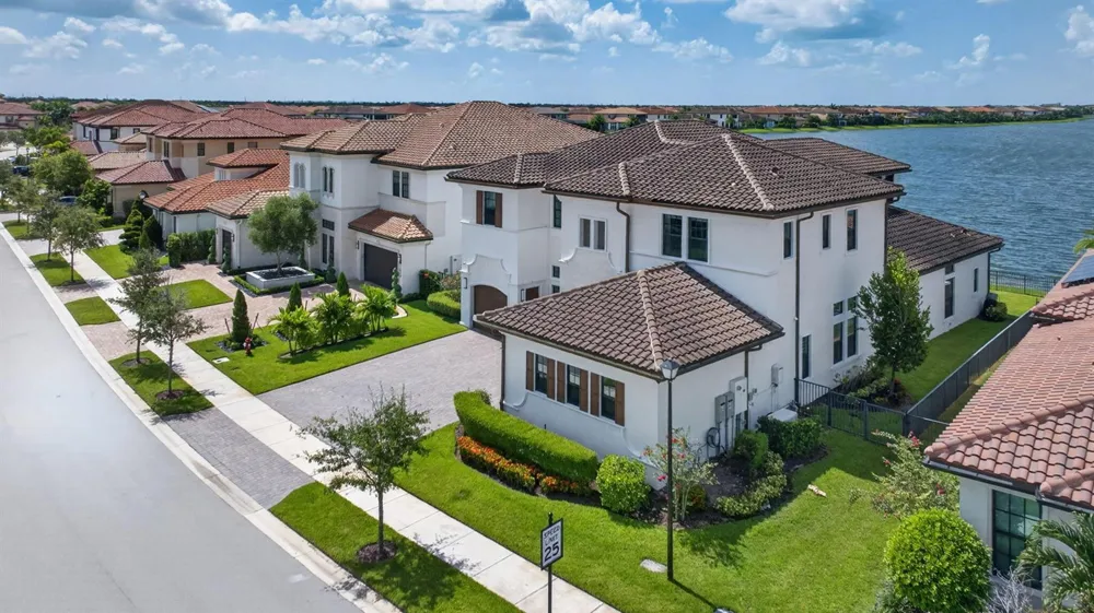 12450 PARKLAND BAY TRAIL Parkland, FL 33076