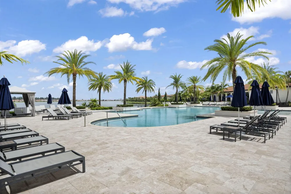 12450 PARKLAND BAY TRAIL Parkland, FL 33076