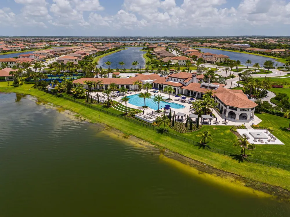 12450 PARKLAND BAY TRAIL Parkland, FL 33076