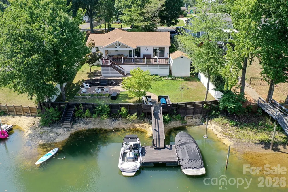 21200 Rio Oro Drive Cornelius, NC 28031