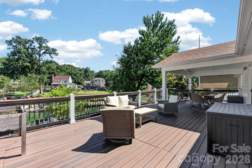21200 Rio Oro Drive Cornelius, NC 28031