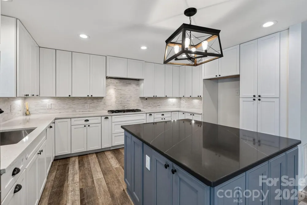 21200 Rio Oro Drive Cornelius, NC 28031