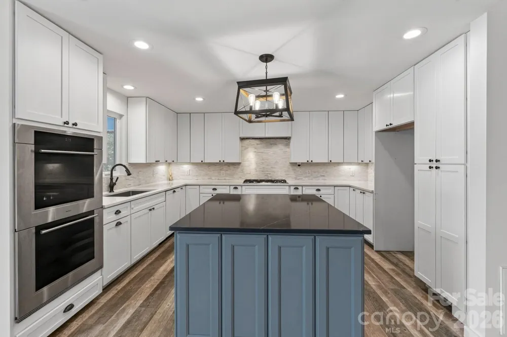 21200 Rio Oro Drive Cornelius, NC 28031