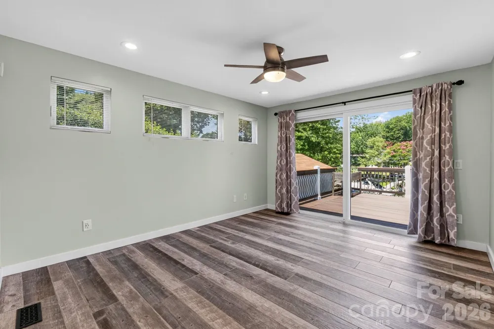 21200 Rio Oro Drive Cornelius, NC 28031