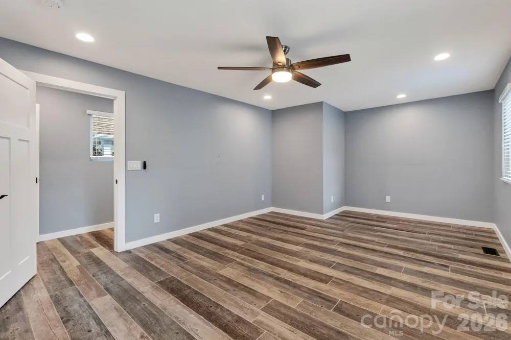21200 Rio Oro Drive Cornelius, NC 28031