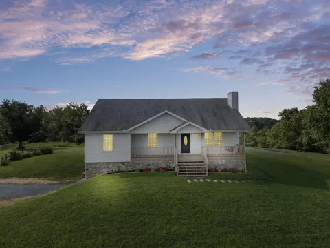 7421 Rabbit Lane