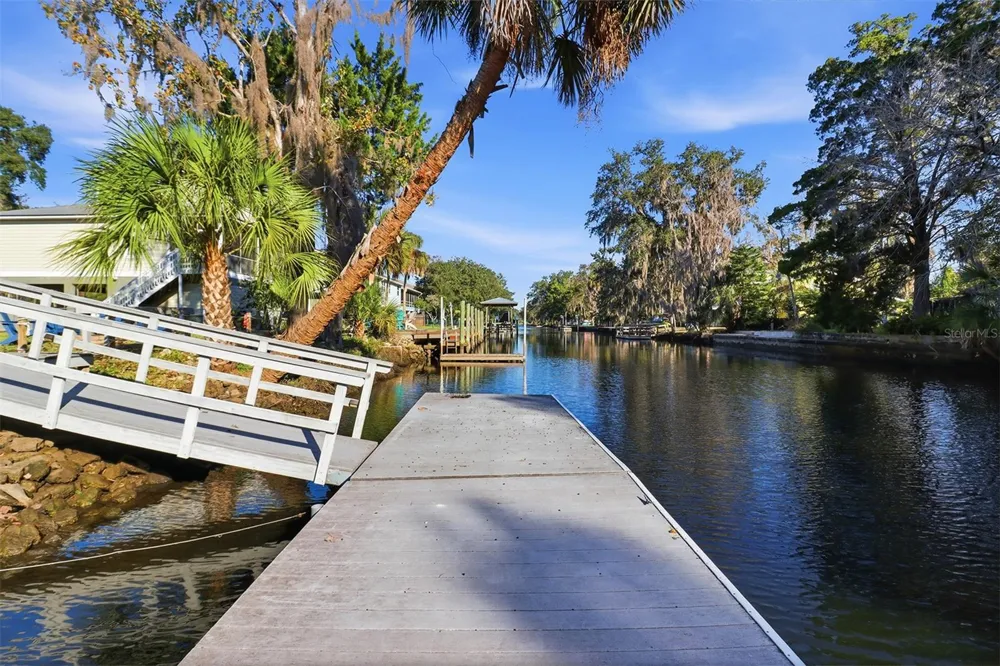 3619 SUWANNEE POINT Crystal River, FL 34428