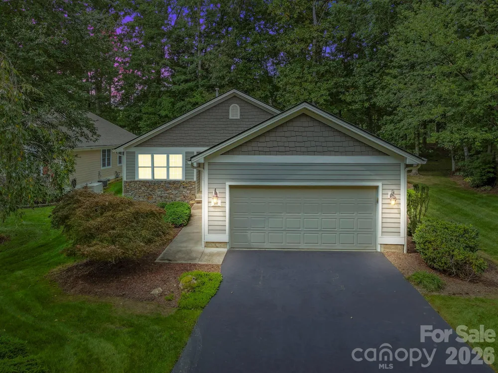 241 Fairway View Drive Etowah, NC 28729