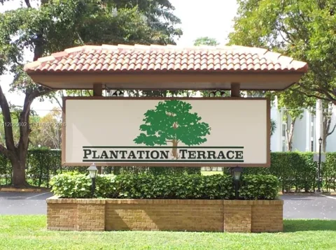 6731 Cypress Rd #301