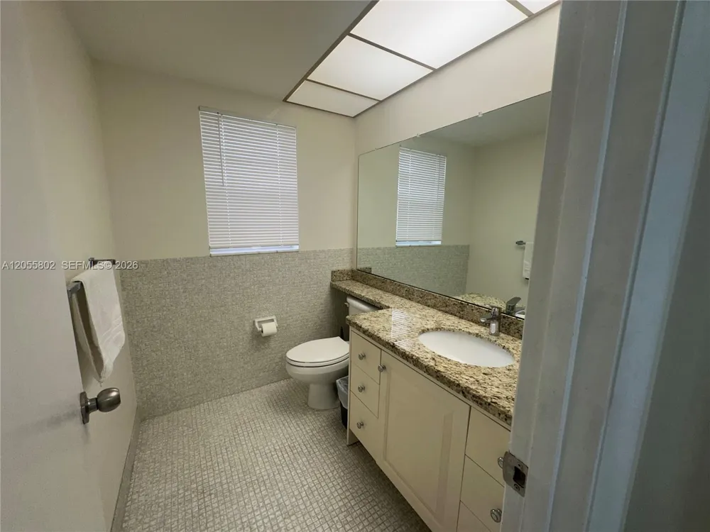 6731 Cypress Rd #301 Plantation, FL 33317