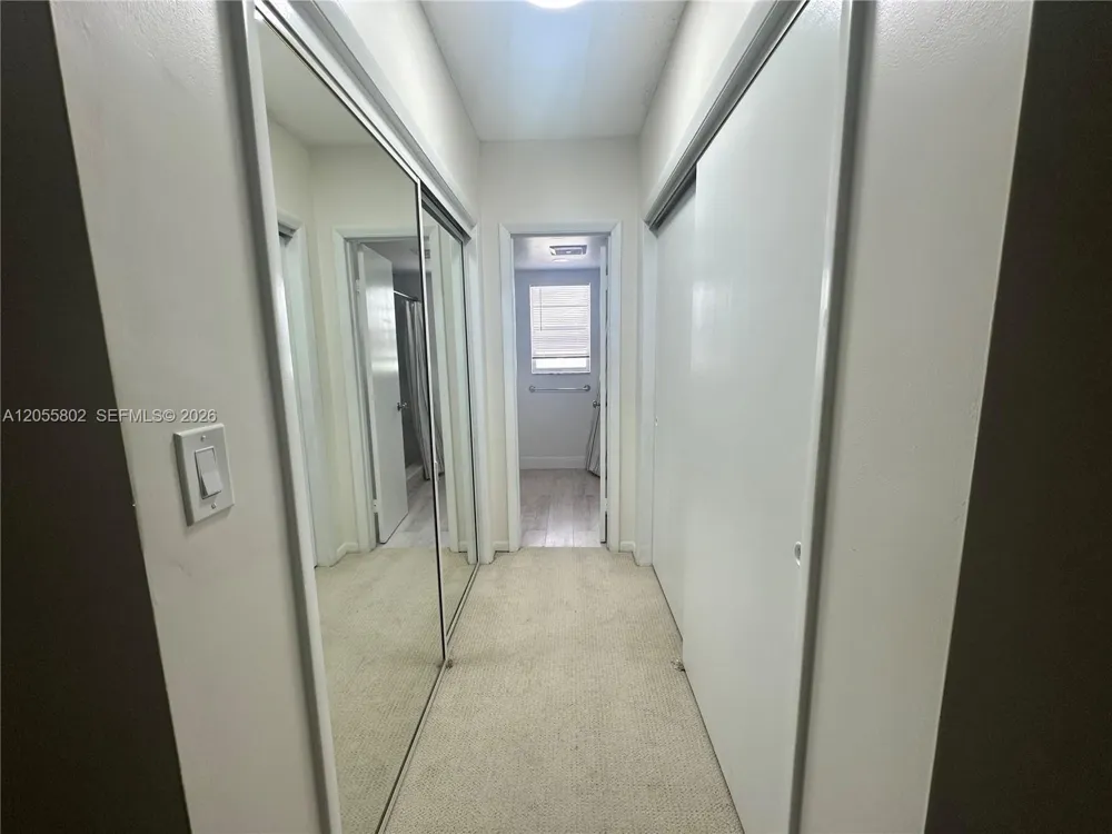 6731 Cypress Rd #301 Plantation, FL 33317