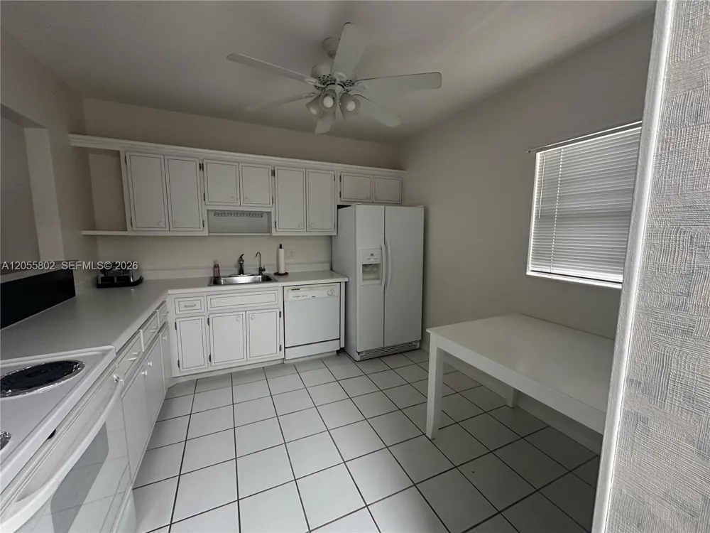 6731 Cypress Rd #301 Plantation, FL 33317