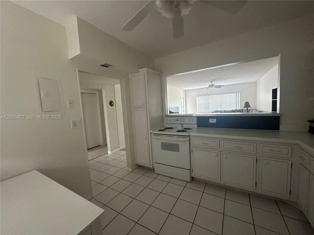 6731 Cypress Rd #301 Plantation, FL 33317