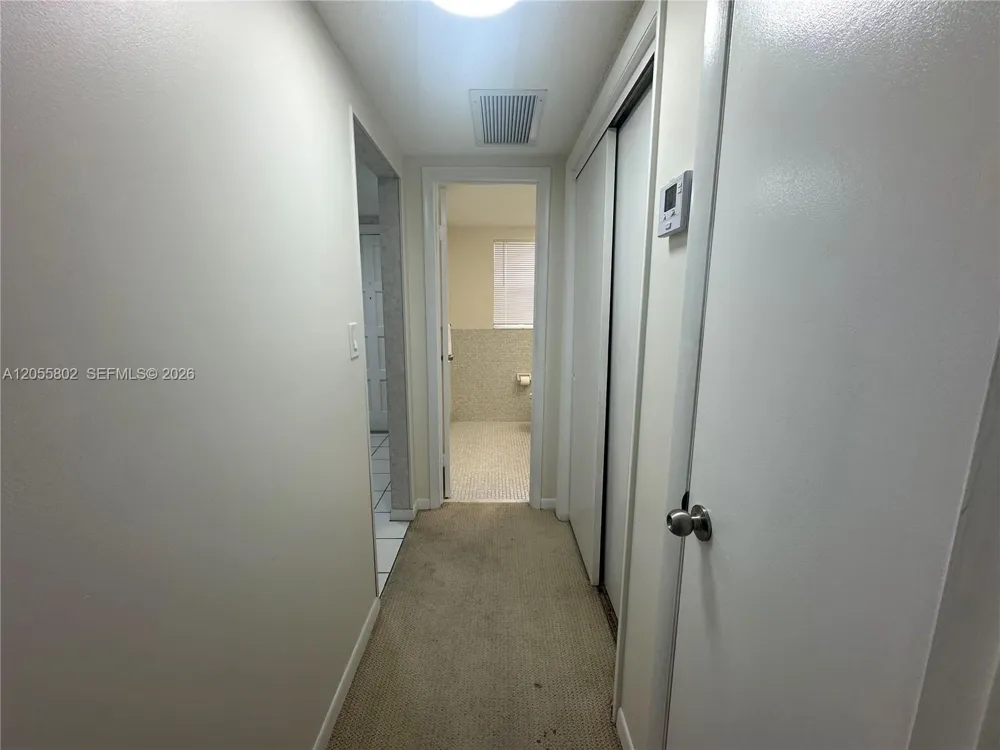 6731 Cypress Rd #301 Plantation, FL 33317