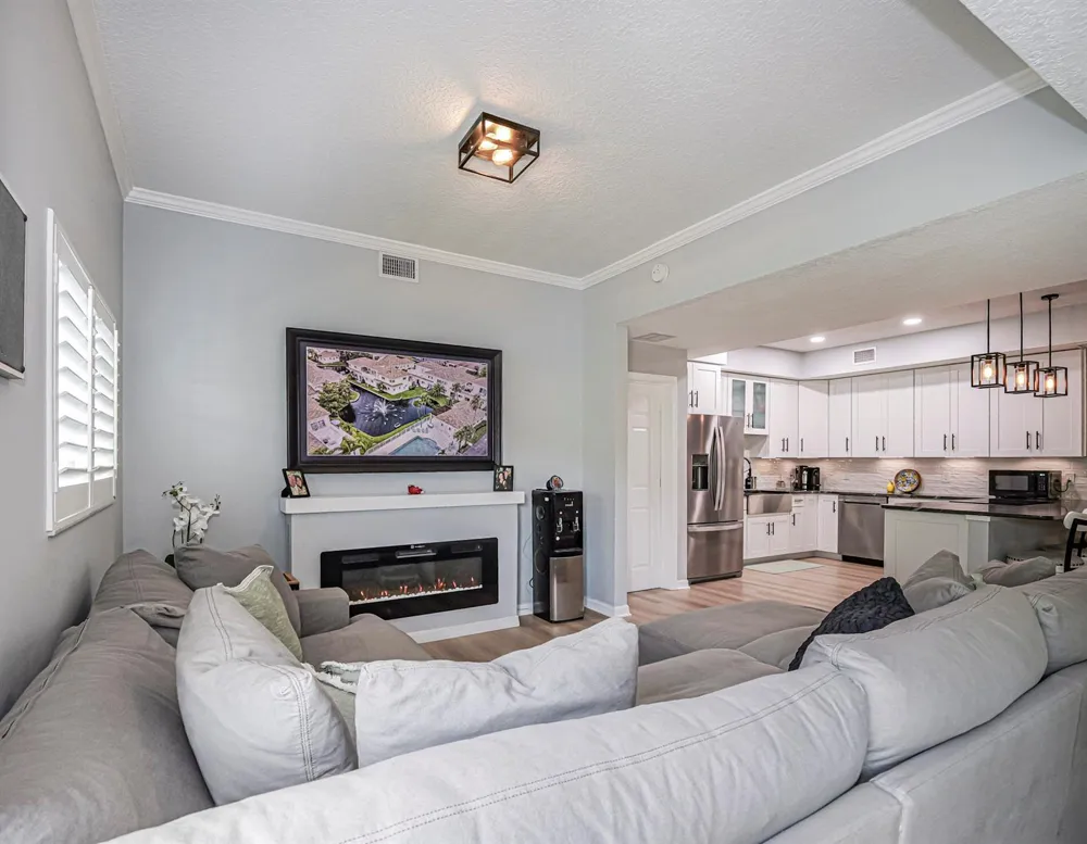 524 7th Square #102 Vero Beach, FL 32962