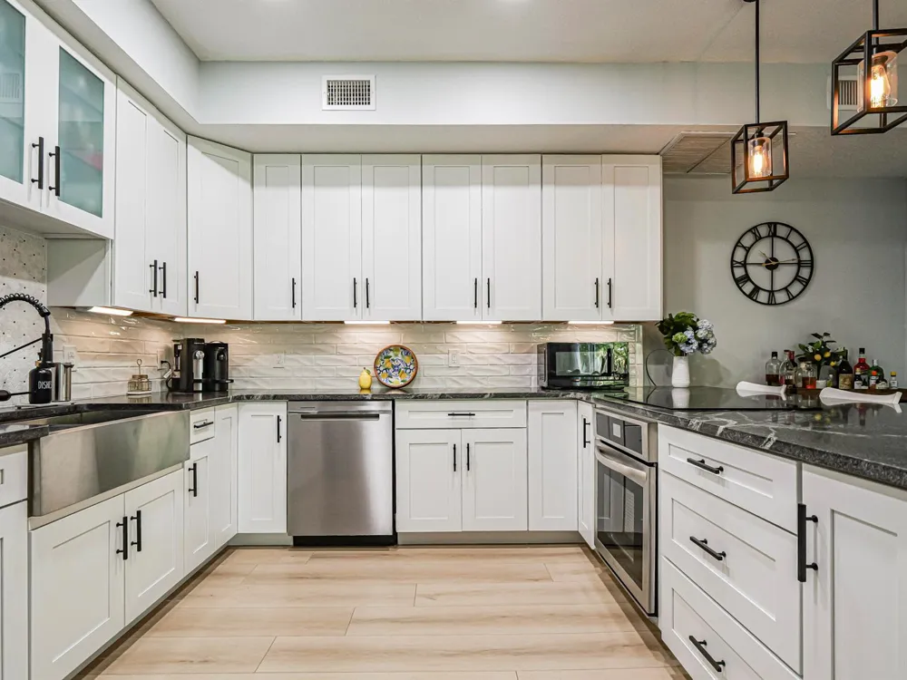 524 7th Square #102 Vero Beach, FL 32962