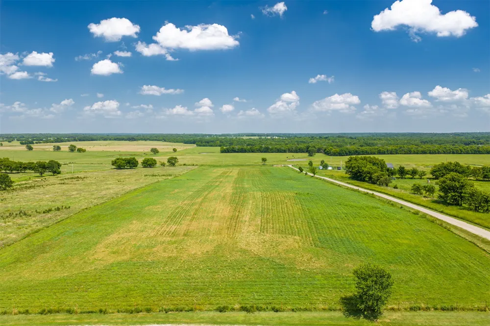 9788 4160 ROAD Claremore, OK 74017
