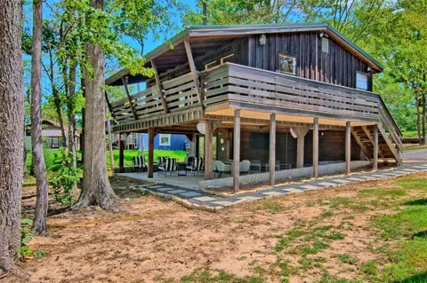 585 Evergreen Drive