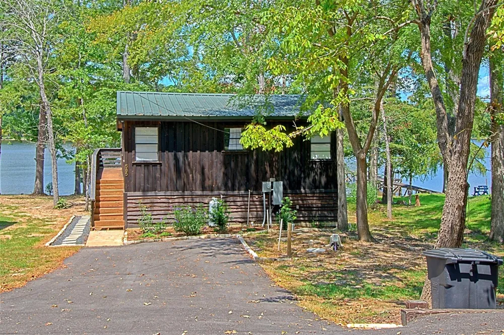 585 Evergreen Drive Burkeville, TX 75932