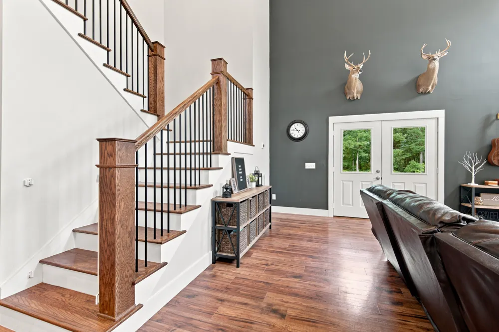 1658 Apache Trl Pegram, TN 37143