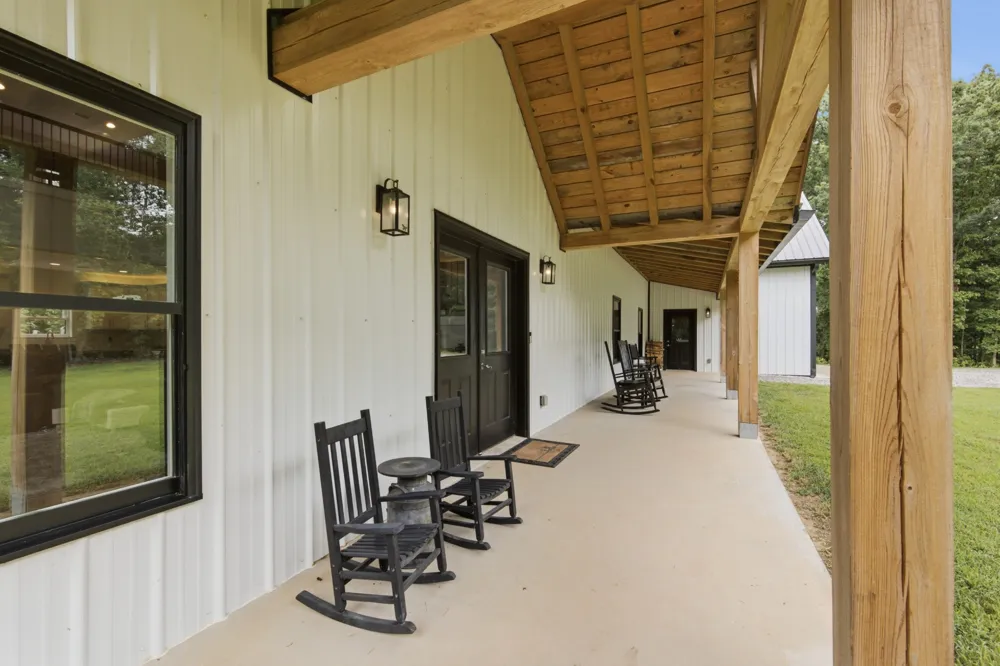 1658 Apache Trl Pegram, TN 37143