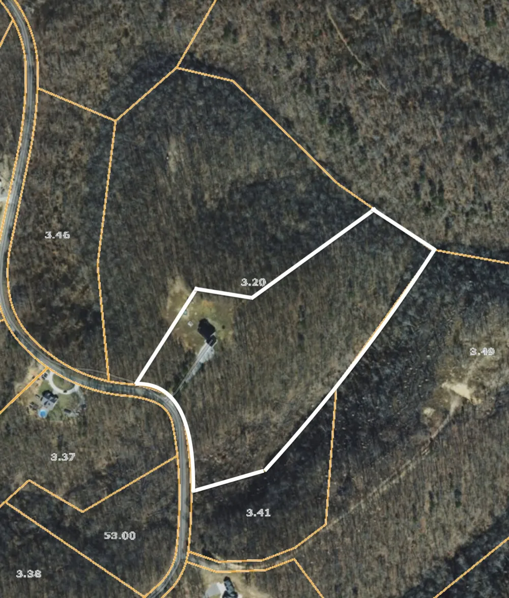 1658 Apache Trl Pegram, TN 37143