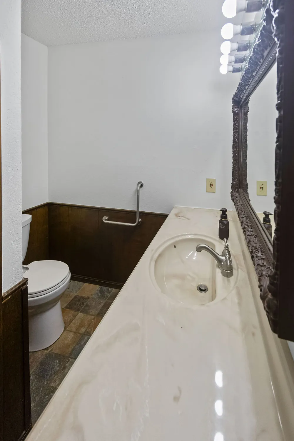 33960 Eagle Circle Wagoner, OK 74467