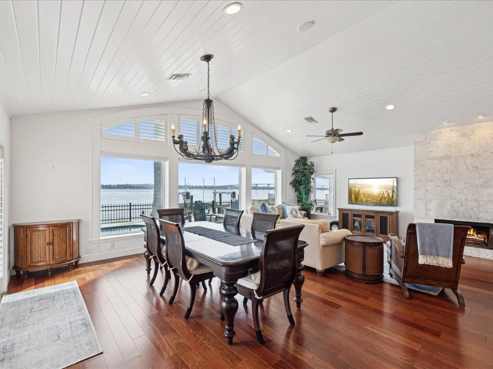 450 22ND STREET Belleair Beach, FL 33786