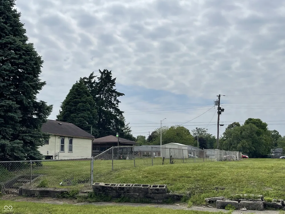 1614 4th Street Terre Haute, IN 47804