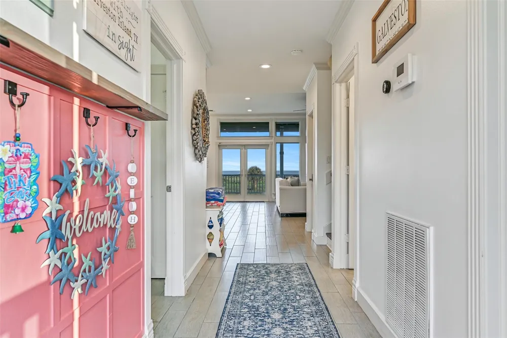 14458 Spyglass Circle Galveston, TX 77554