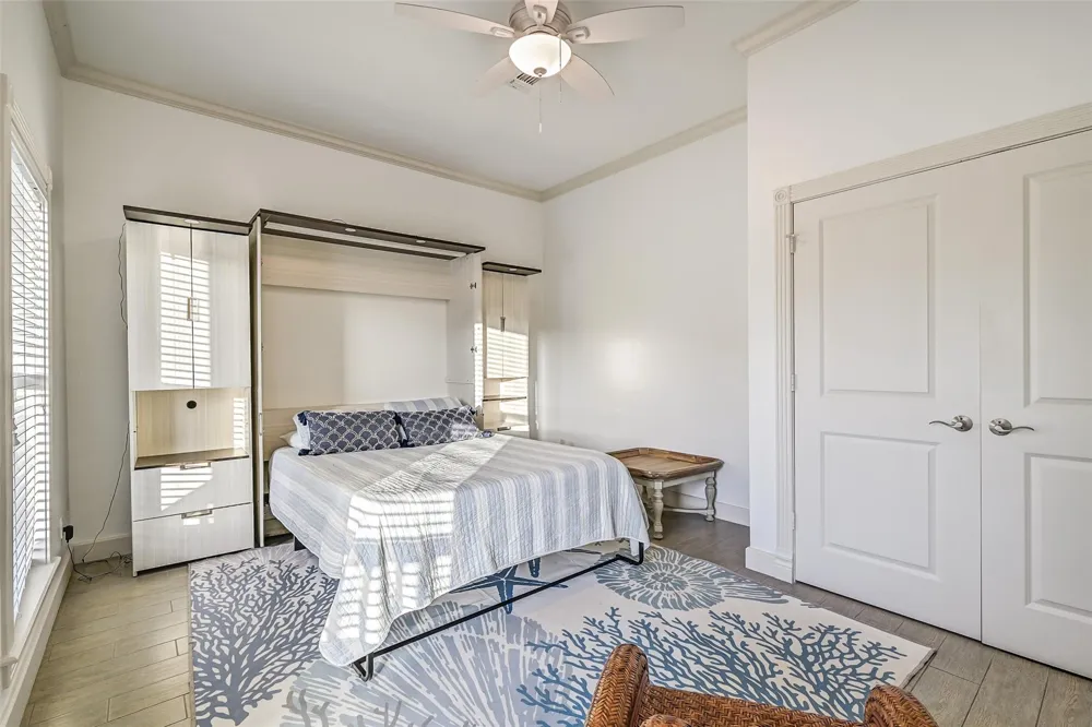 14458 Spyglass Circle Galveston, TX 77554