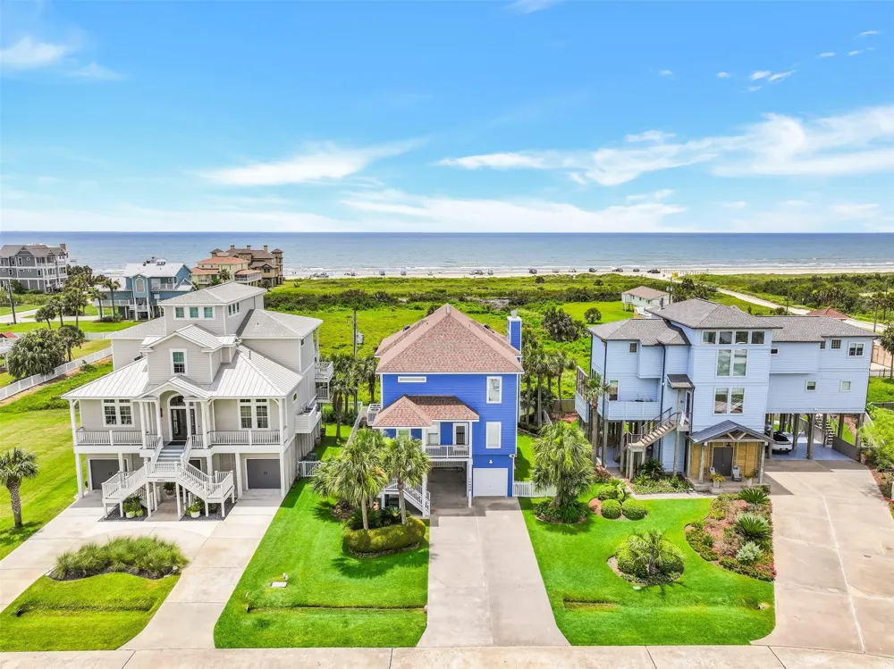 14458 Spyglass Circle Galveston, TX 77554