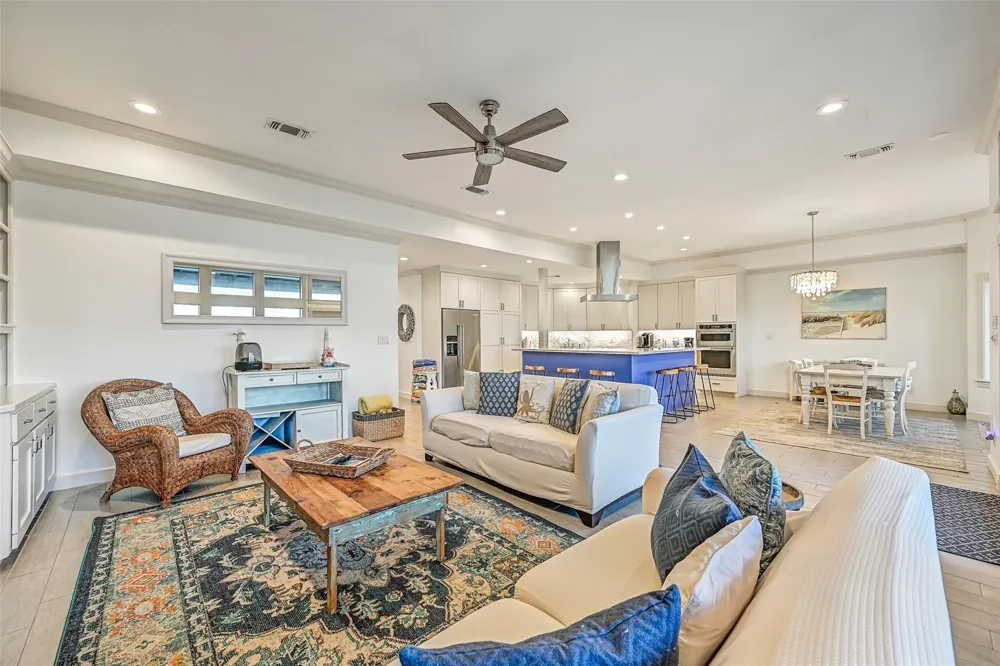 14458 Spyglass Circle Galveston, TX 77554