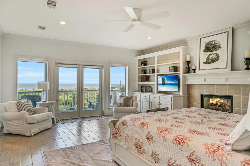 14458 Spyglass Circle Galveston, TX 77554