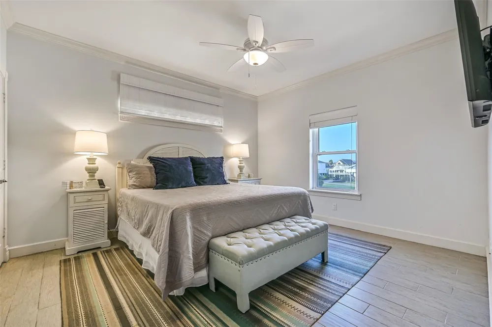 14458 Spyglass Circle Galveston, TX 77554