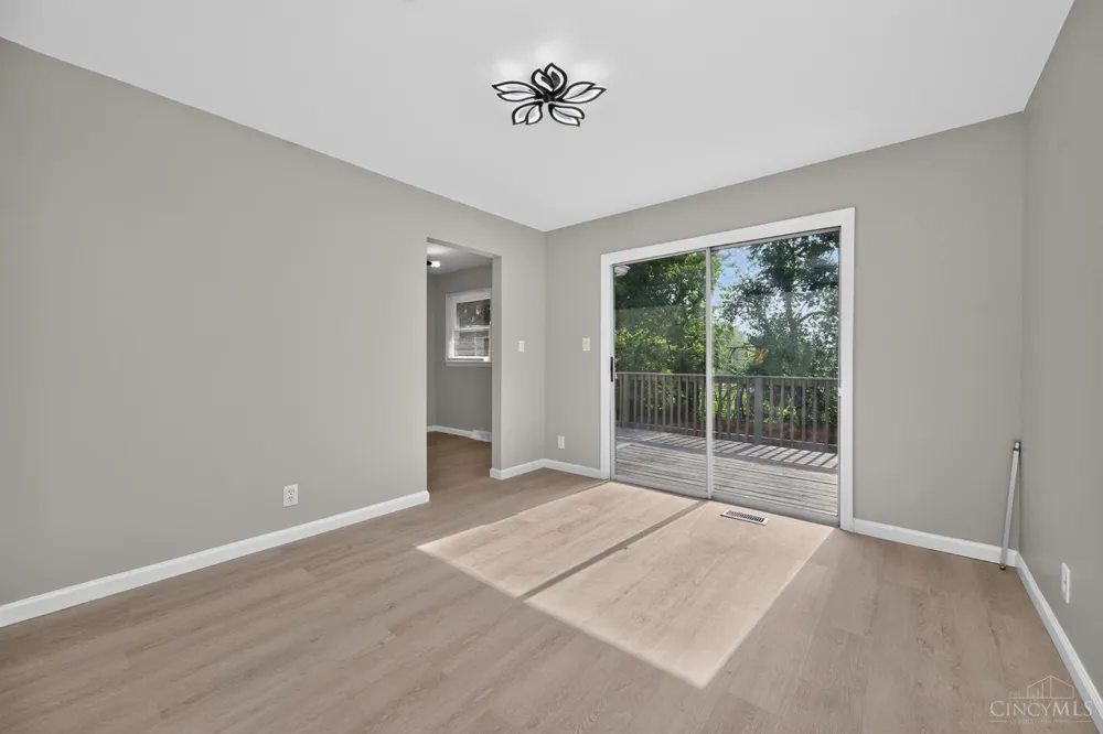 414 Holland Drive Trenton, OH 45067