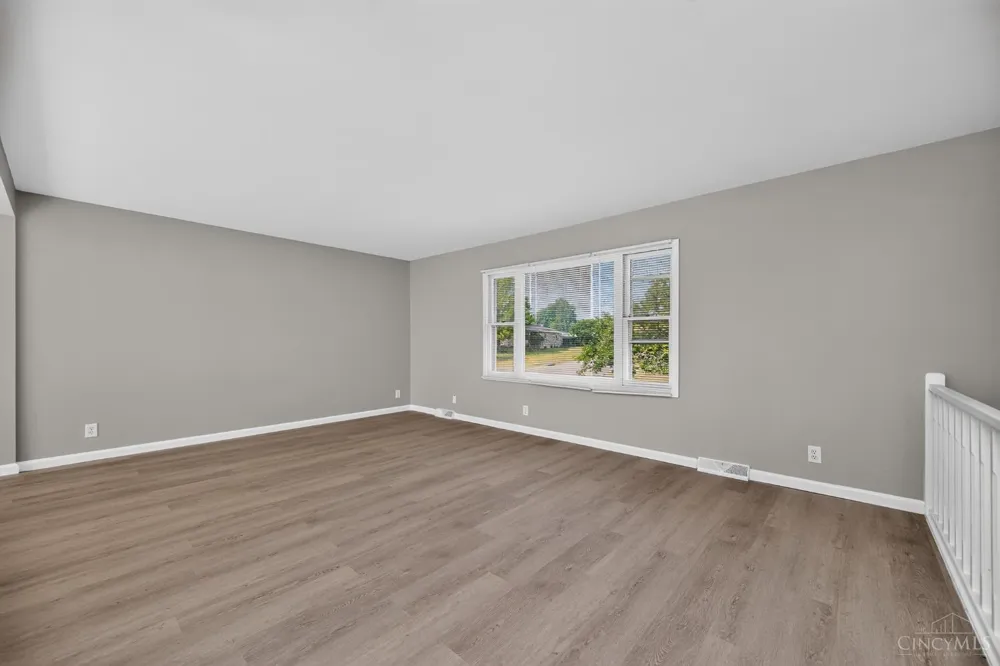 414 Holland Drive Trenton, OH 45067