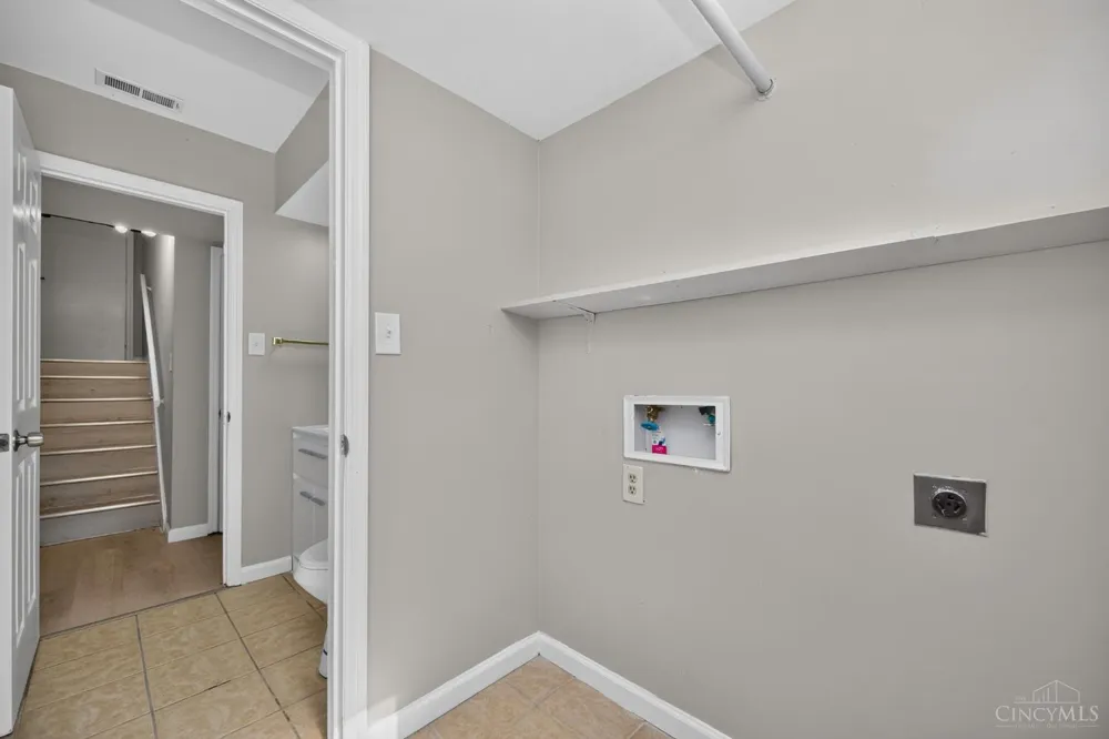 414 Holland Drive Trenton, OH 45067