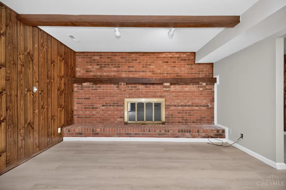 414 Holland Drive Trenton, OH 45067