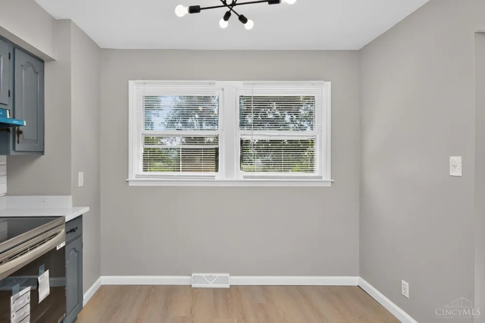 414 Holland Drive Trenton, OH 45067