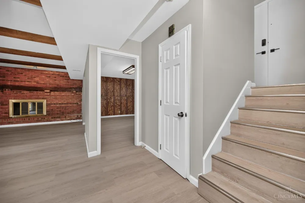 414 Holland Drive Trenton, OH 45067