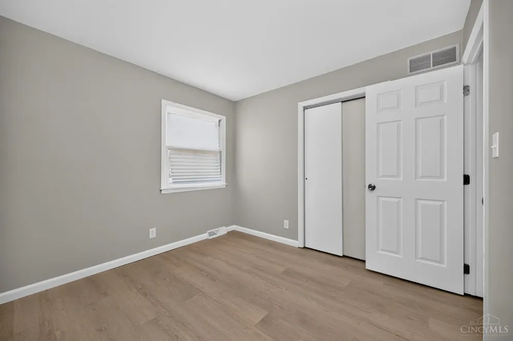 414 Holland Drive Trenton, OH 45067