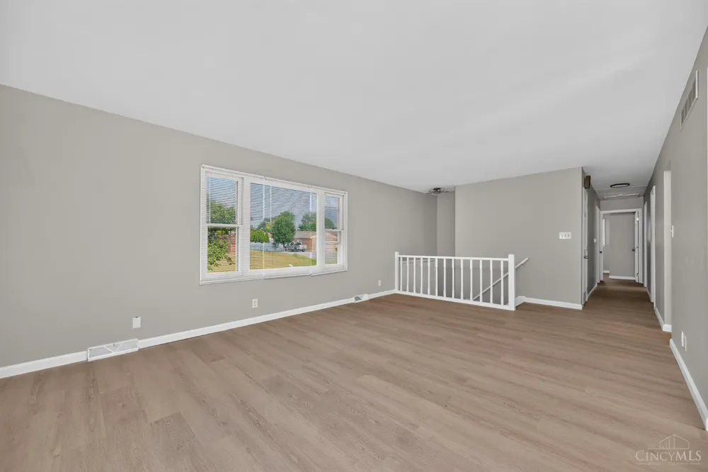 414 Holland Drive Trenton, OH 45067