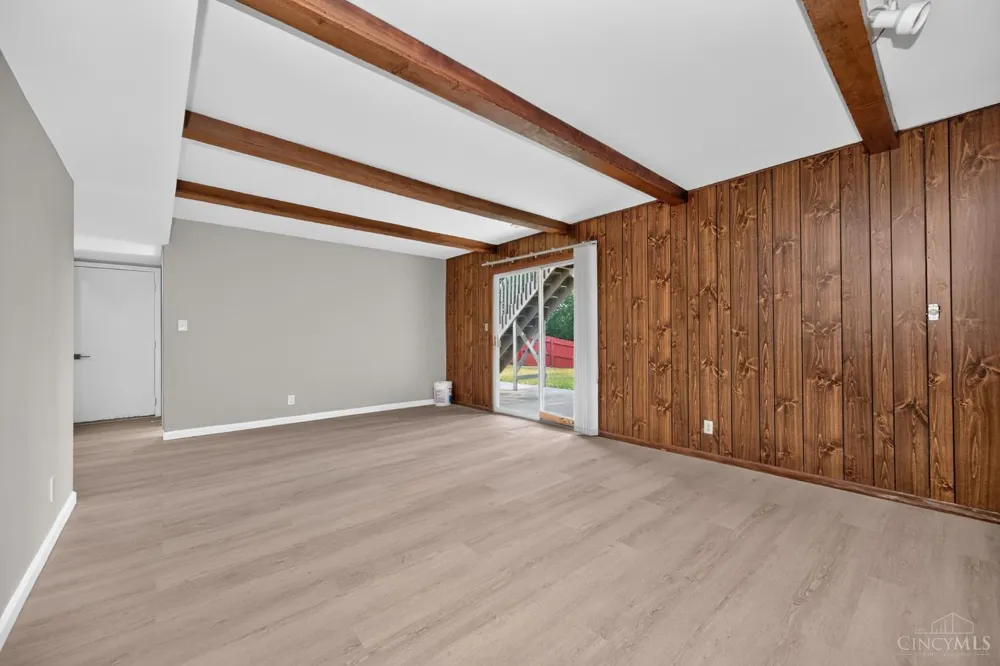 414 Holland Drive Trenton, OH 45067